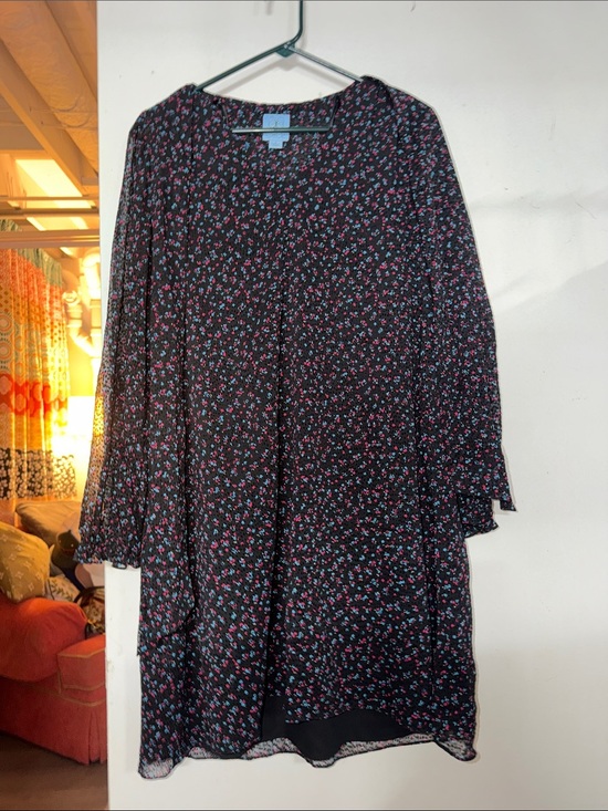 CeCe Dresses & Skirts - CeCe Black Long-Sleeve Floral Shift Dress with Pink & Blue Flowers